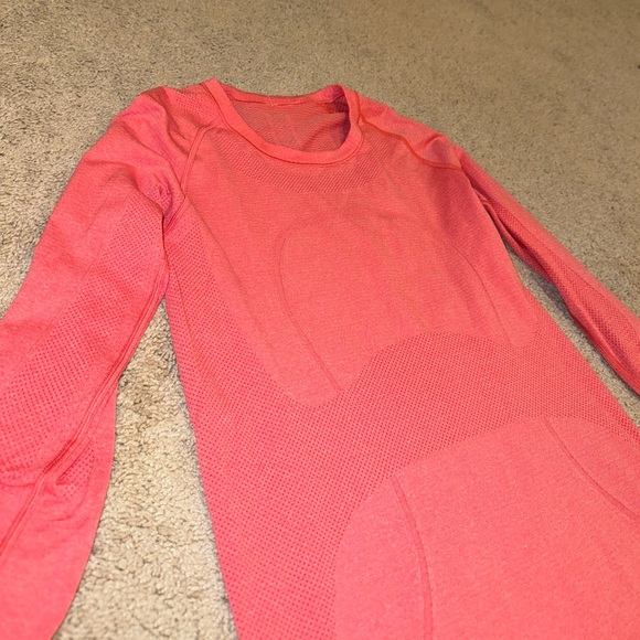 Lululemon Swiftly Tech Long Sleeve Crew - Heathered Lush Coral (Size 6) - Picture 4 of 7